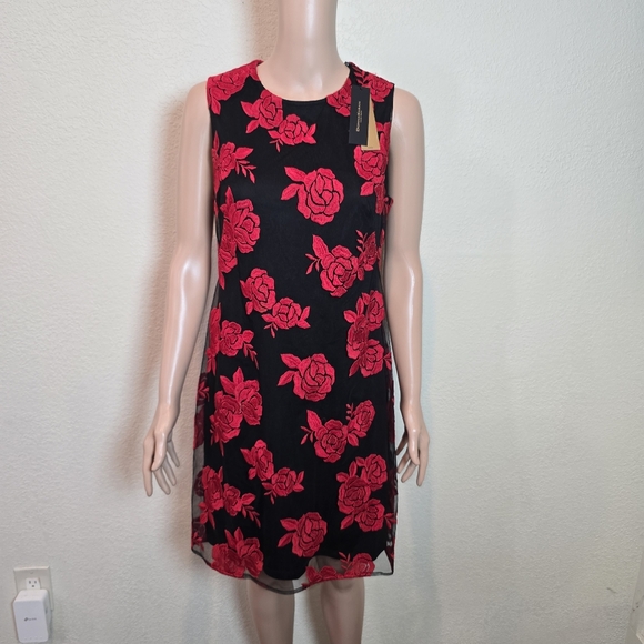 Donna Karan Black & Embroidered Red Roses Dress Size 4 NWT - Picture 6 of 15